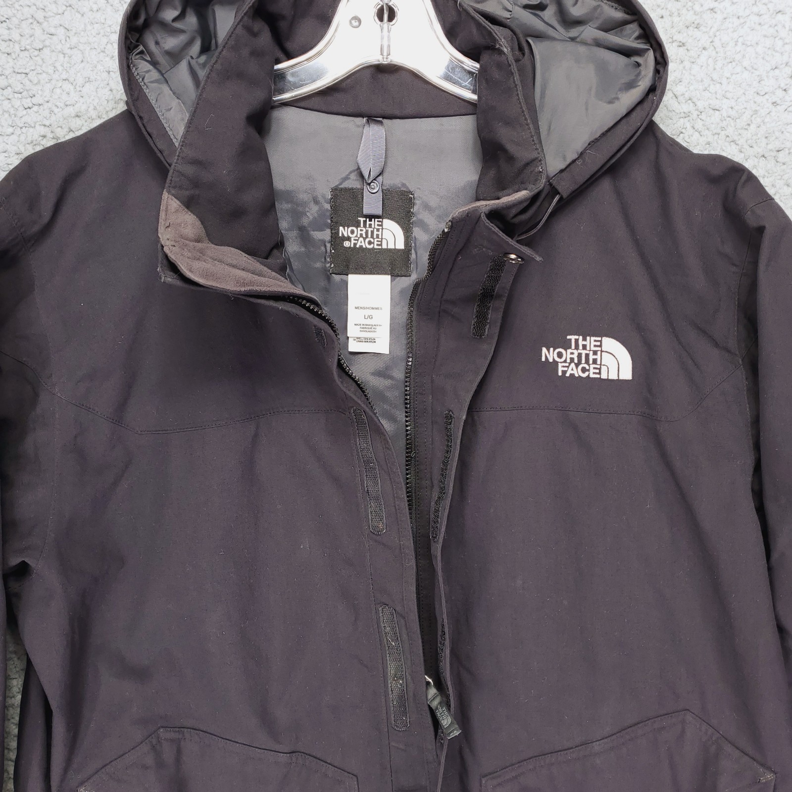The North Face HyVent Shell Jacket Mens L Black Hooded Outdoor Adventure Gorp
