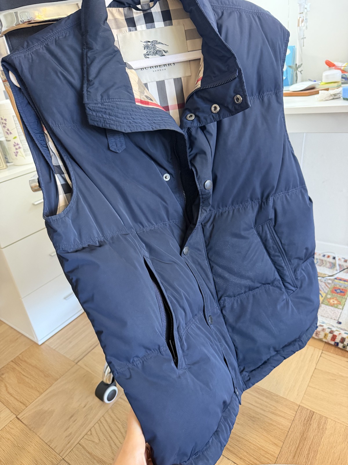 Burberry London Men’s XL Navy Puffer Vest Gilet – Nova Check Lined