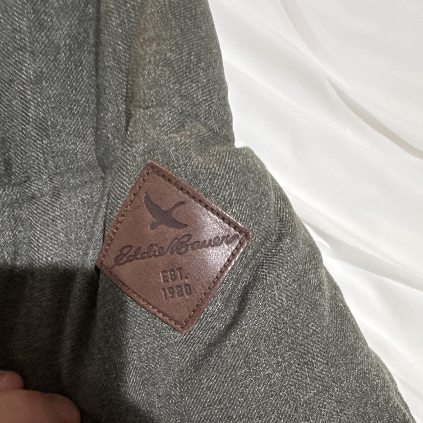 Eddie Bauer Men’s L Gray/Black Down Insulated Puffer Jacket Full Zip Snap