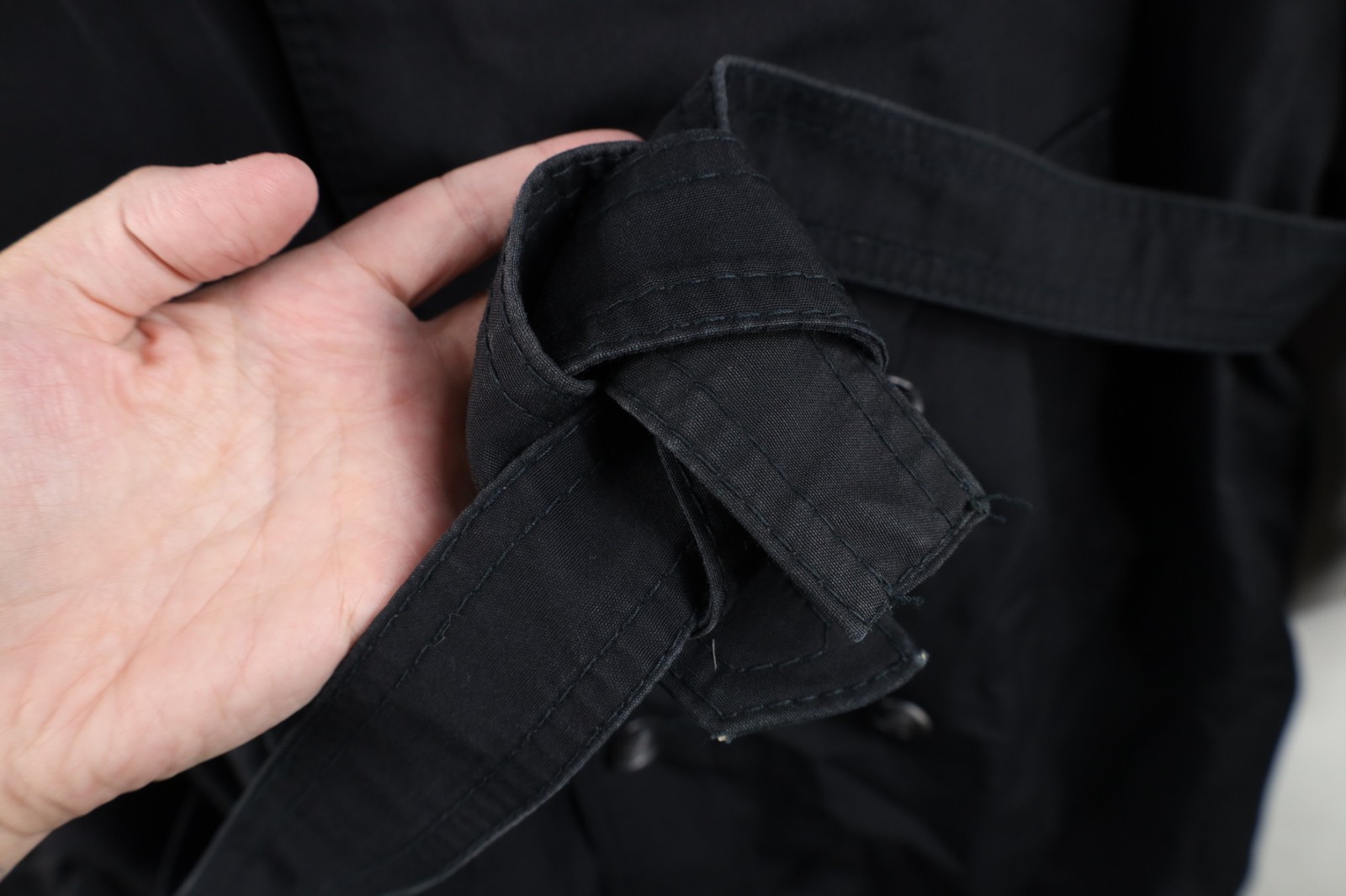 Vintage 70s Streetwear Mens 44R Distressed Belted Trench Coat Jacket Black