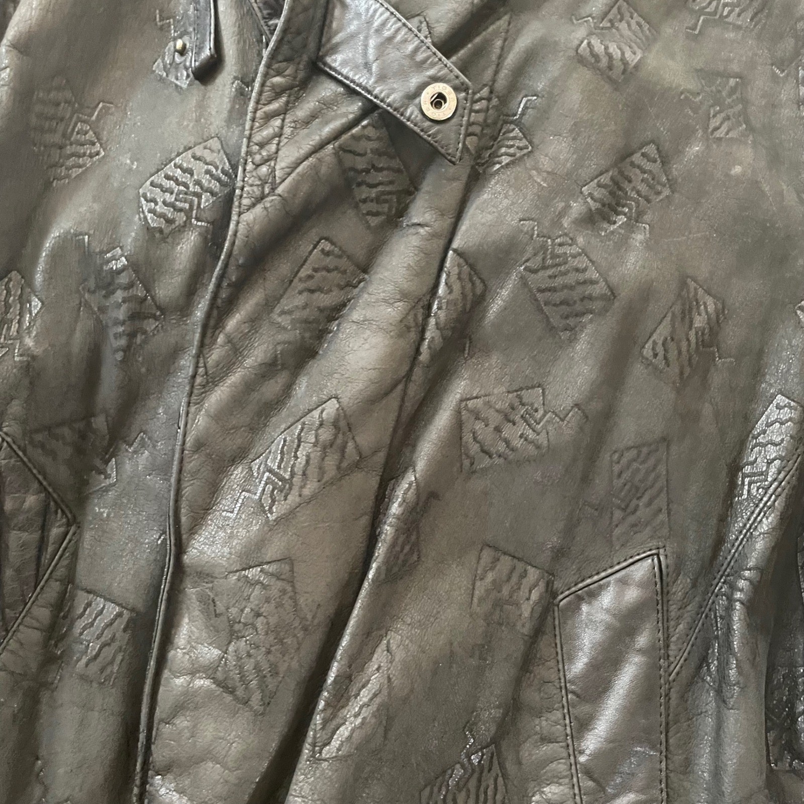 Cosi L’Uomo Mens Black Leather Embossed Geometric Bomber Jacket Size S Vintage