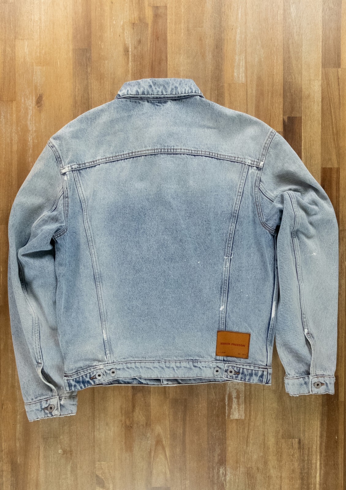 (NO CUSTOMS TAX) HERON PRESTON blue distressed paint splatter denim jacket Large