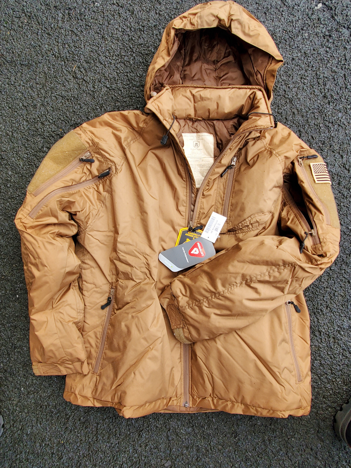 PCU Level 7 ECW Parka PrimaLoft Cold Weather Coyote RUNS BIG !!