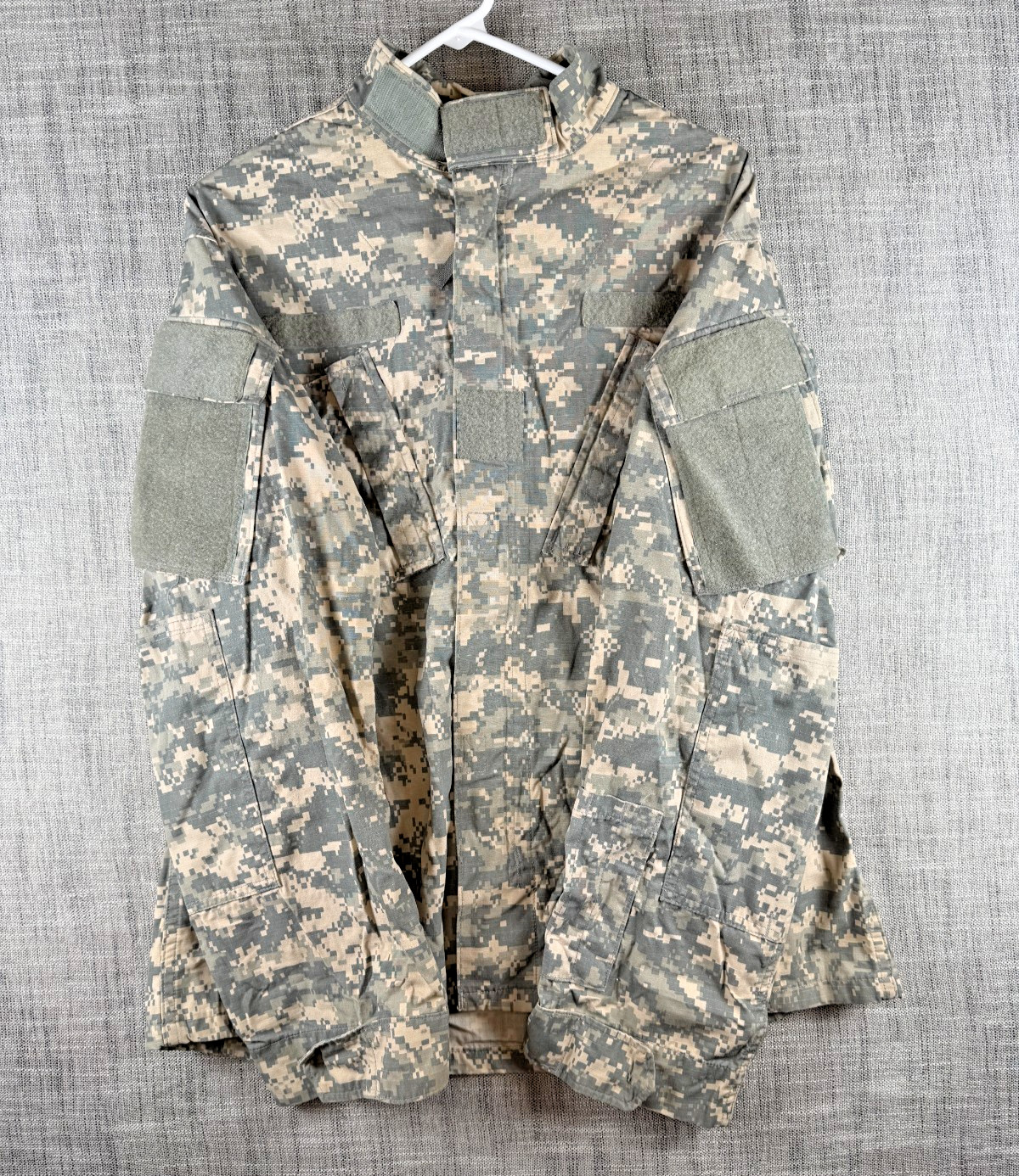 Size M – Military Surplus Army ACU Uniform Jacket Digital Camo