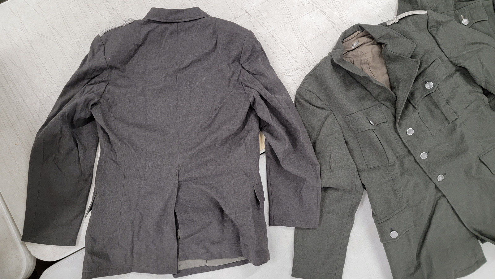 VINTAGE – AUTHENTIC Austrian Military Surplus Dress Uniform Jacket