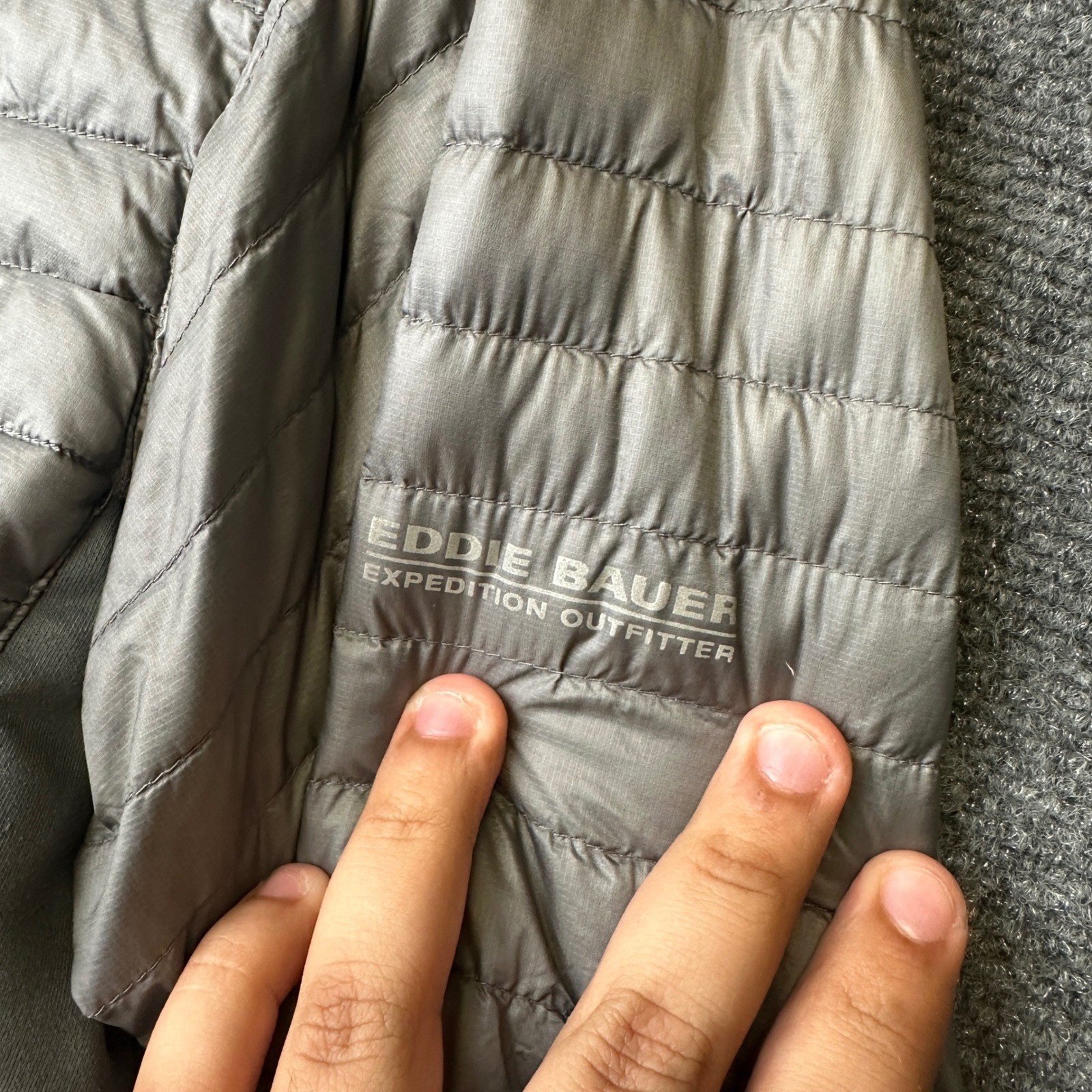 Eddie Bauer First Ascent Jacket Mens M Grey 800 Fill Power Down Hooded Puffer