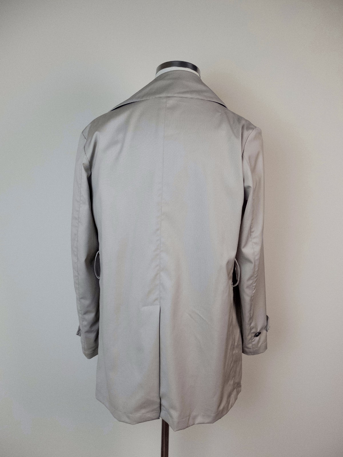 (NO CUSTOMS TAX) LUIGI BIANCHI SARTORIA beige wool trench coat Size 40 / Large