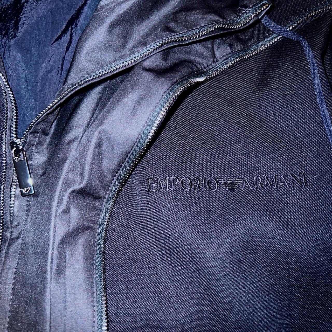 $1500 EMPORIO ARMANI 100% Virgin wool 100% with poliestere wind jacket