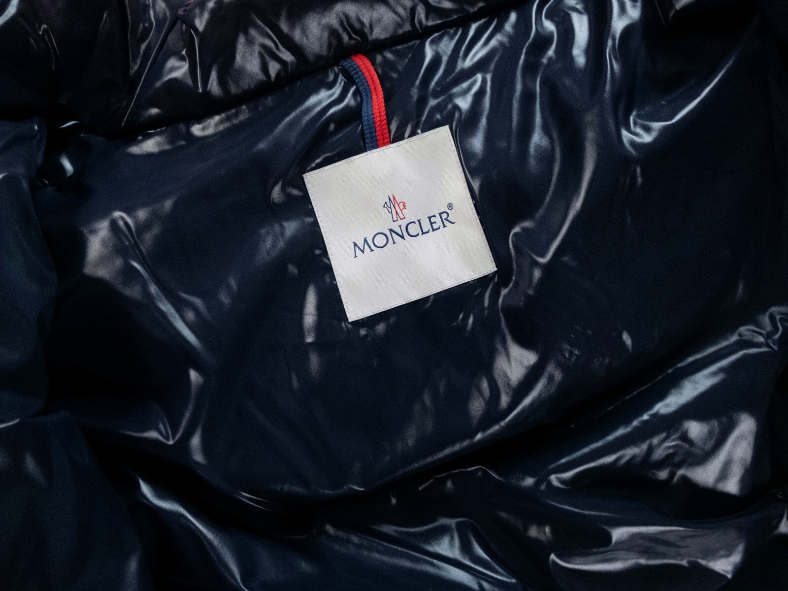 MONCLER Gary red & navy hooded quilted down puffer jacket Size 6 / 3XL authentic