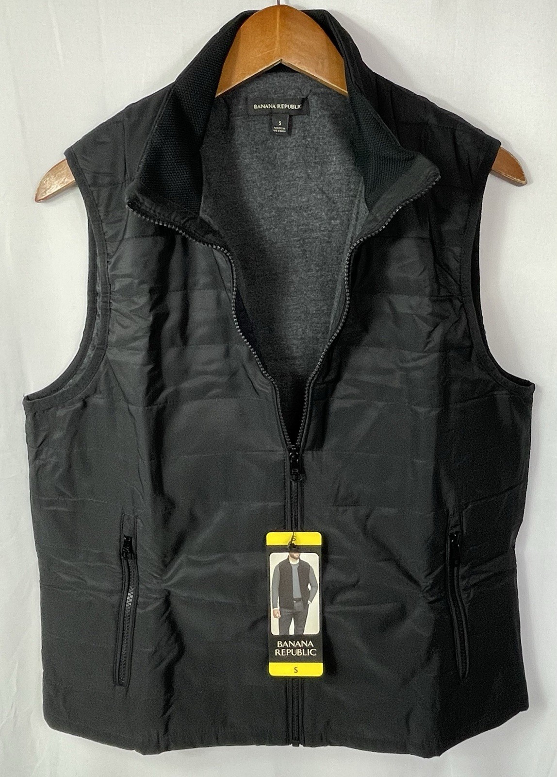 Banana Republic Men’s SMALL Lot of 2 Black & Blue Quilted Full Zip Vests NWT