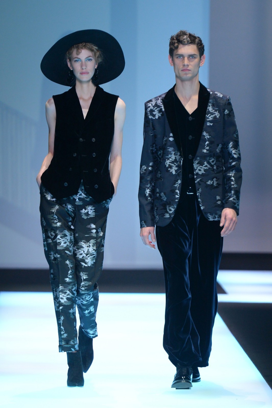 Emporio Armani Runway FW 2017 Brocade Jaquard Mohair Wool Velvet Tuxedo Jacket