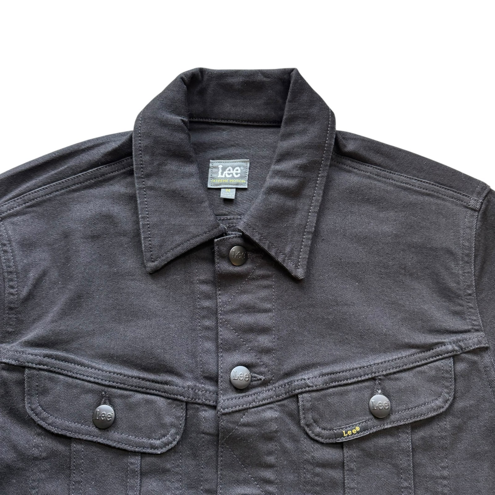 LEE Men’s Black Wash Regular Fit Extreme Motion Rider Trucker Denim Jean Jacket