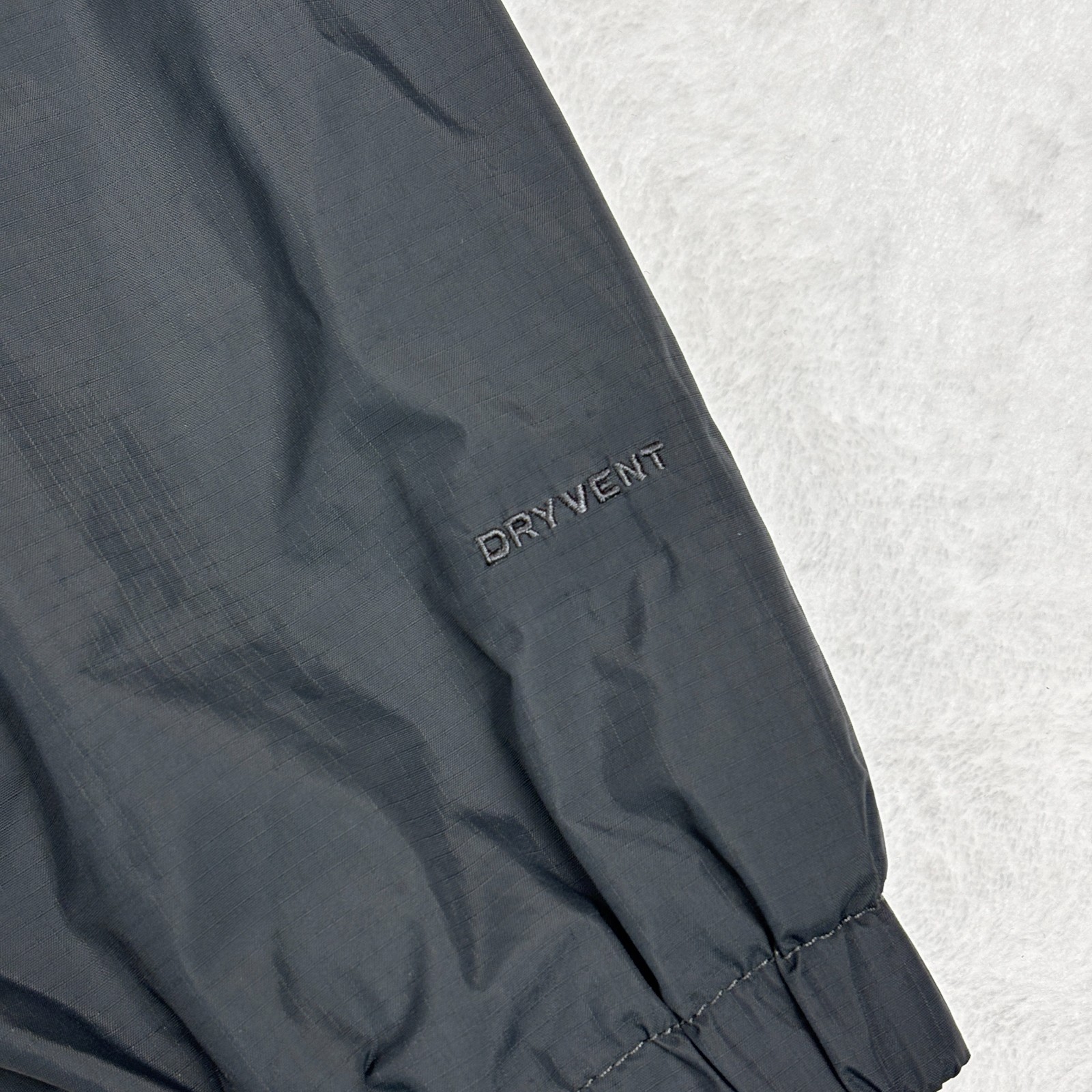 North Face Dryvent Rain Jacket Mens L Gray Nylon Waterproof Hooded Lightweight