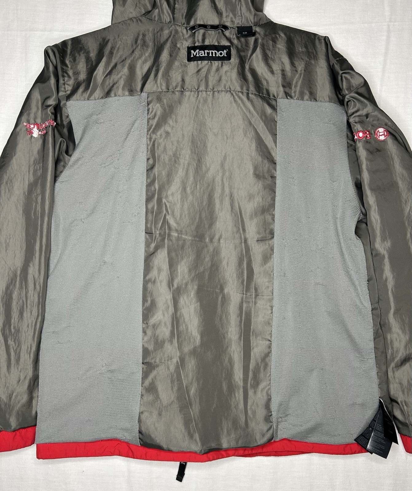 Marmot Full Zip Hooded Windbreaker Rain Jacket Shell S Red CC 440 Embroidered