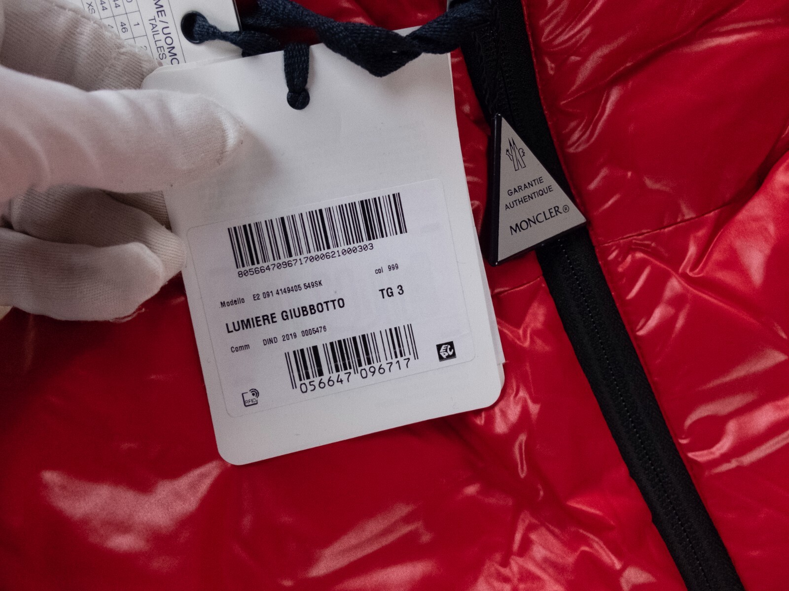 MONCLER Lumiere red & black reversible quilted down puffer jacket Size Large / 3