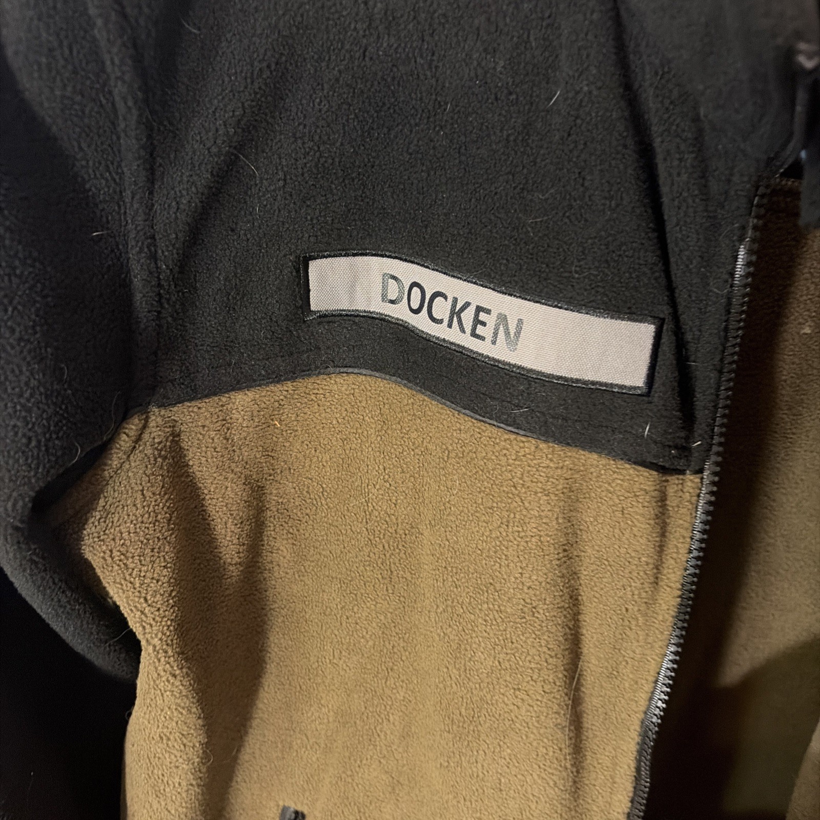 United States Army – XL- Green Black Full Zip Fleece Jacket – Docken – Nice!