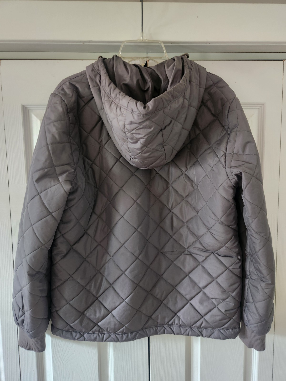 Converse winter jacket; size M