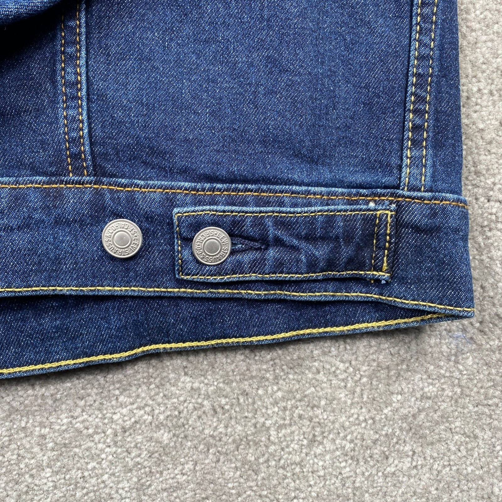 Levis Mens Trucker Jacket Blue Denim Standard Fit 723342762 Size L New