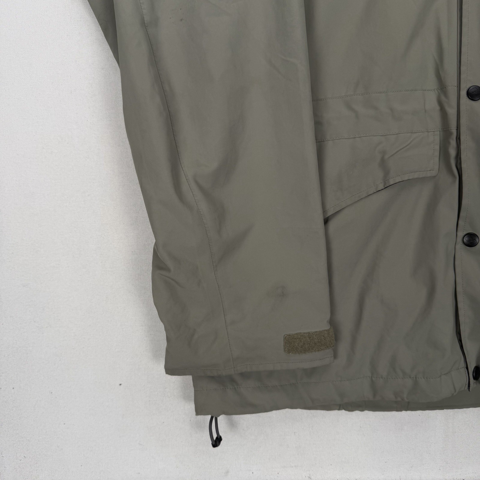 Berghaus Jacket Waterproof Coat Mountain Workwear Field Walking Hooded Large