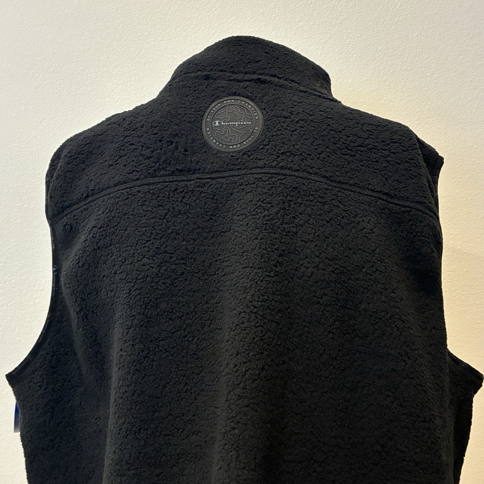 NEW Champion Cozy Shearling Vest Mens Size XL Black Fleece Outerwear Casual $70