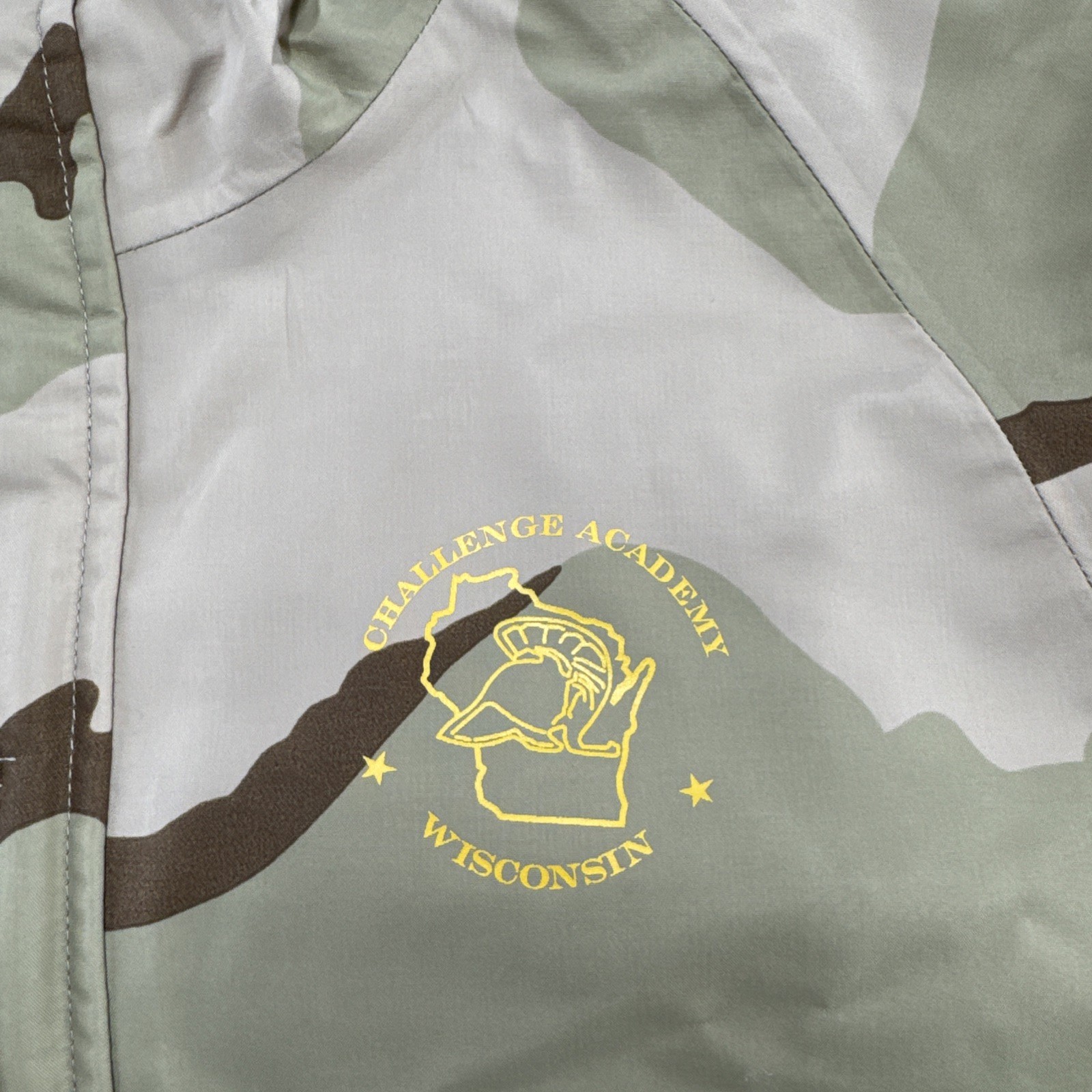 US Military Jacket L Regular Mens Desert Cold Weather Parka Challenge Logo NEW