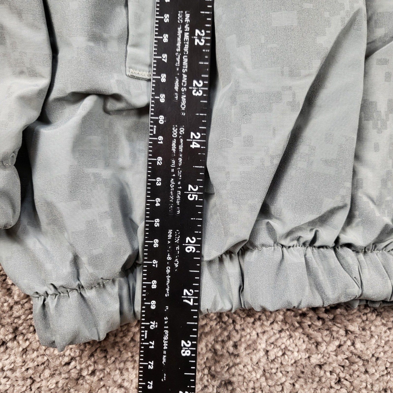 US Army IPFU Training Jacket ACU Digital Camo Gray Medium Long 8415-01-575-4510