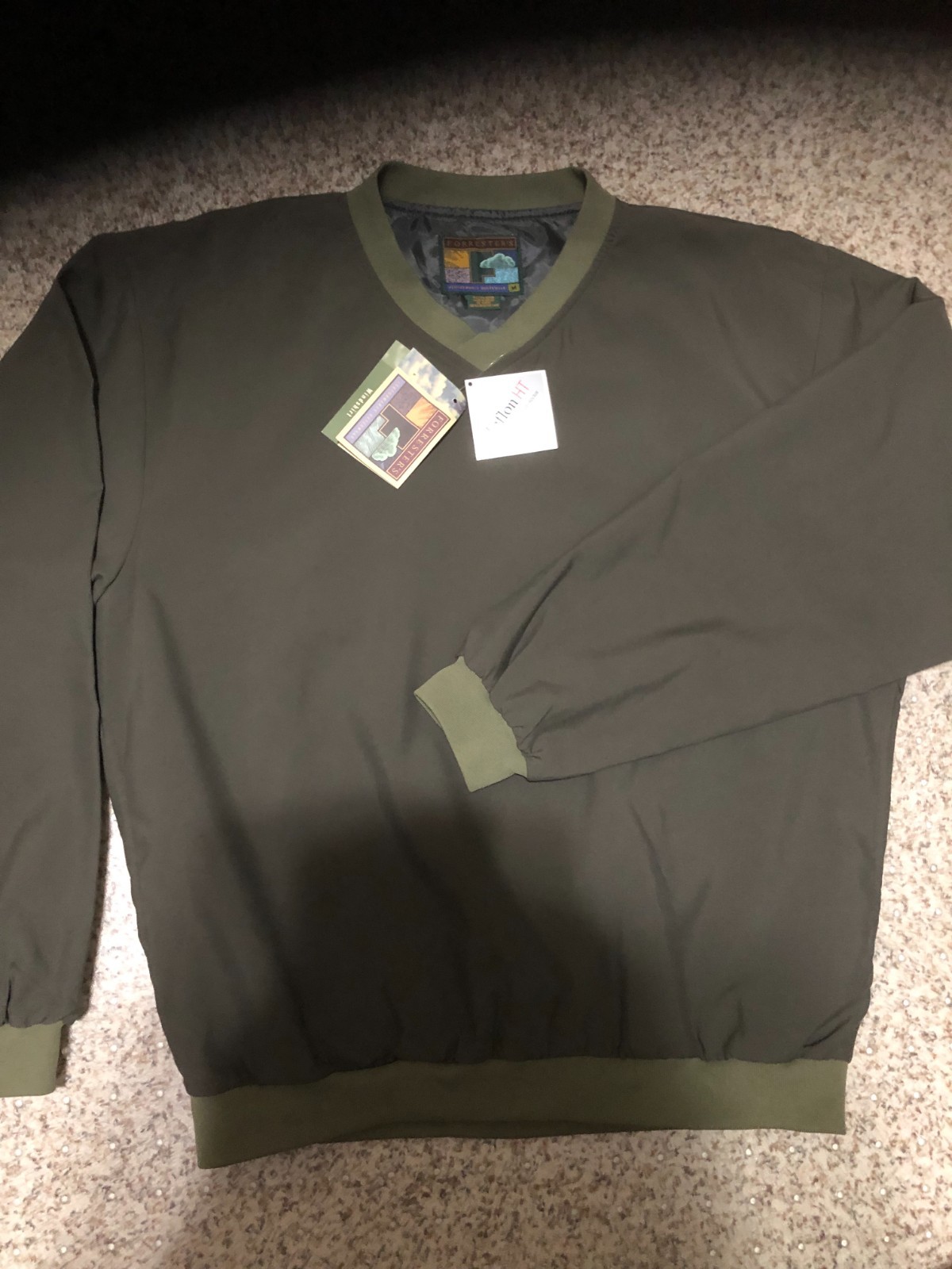 Forrester’s Mens Golf V-Neck Windshirt MEDIUM Golden Olive Teflon Microfiber NWT