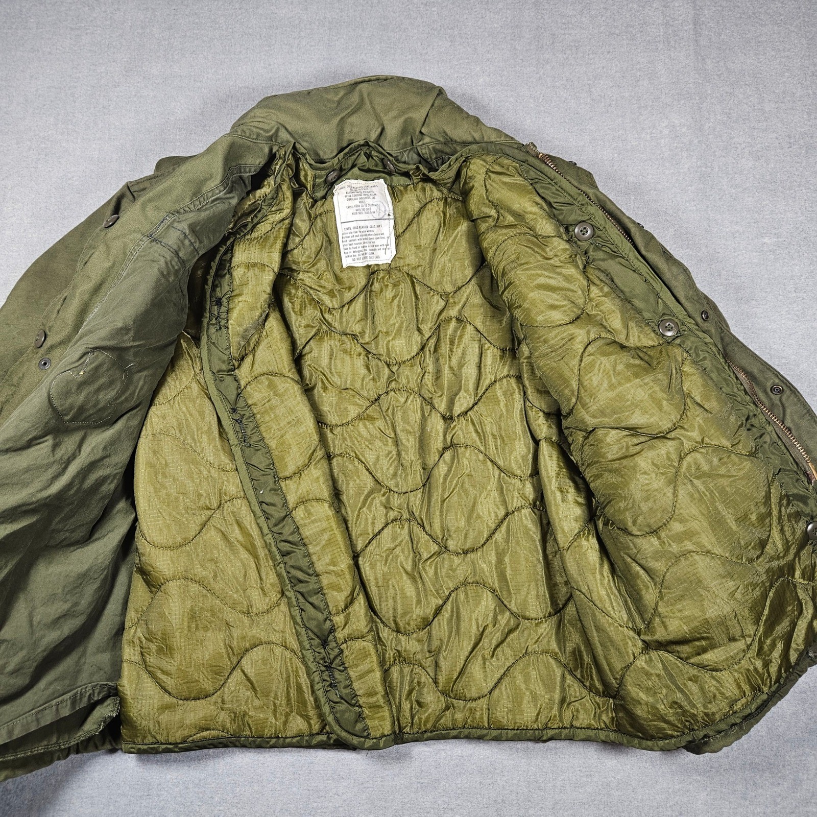 Vintage US Air Force Jacket Olive Drab Green medium/small
