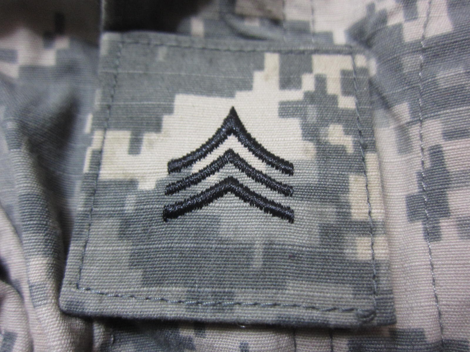 U.S. Army Coat Combat Uniform Size Medium Short Camo Military Hunting