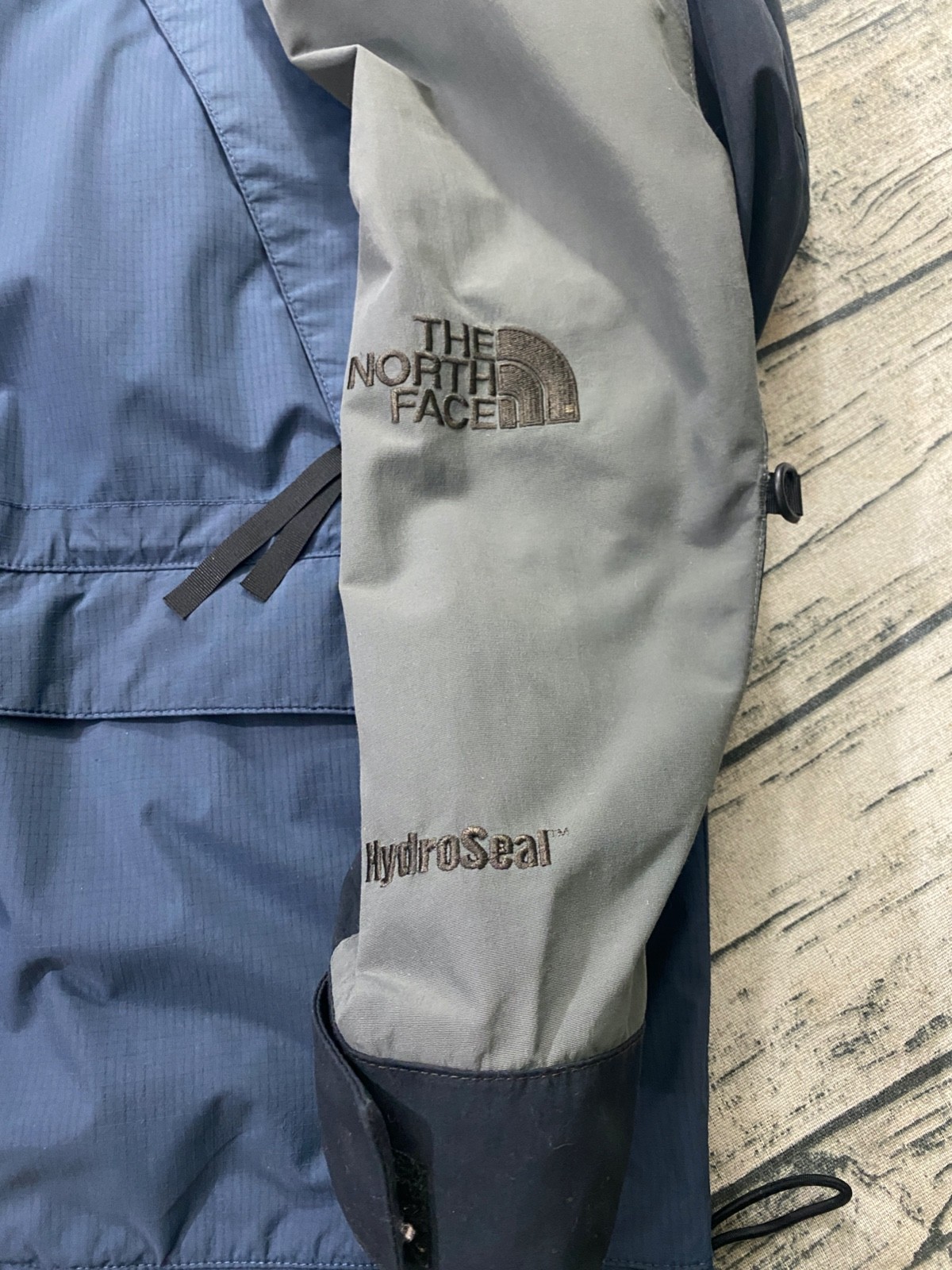 Vtg 90s The North Face Mens L Gorpcore HydroSeal Rain Jacket with Hood Full Zip