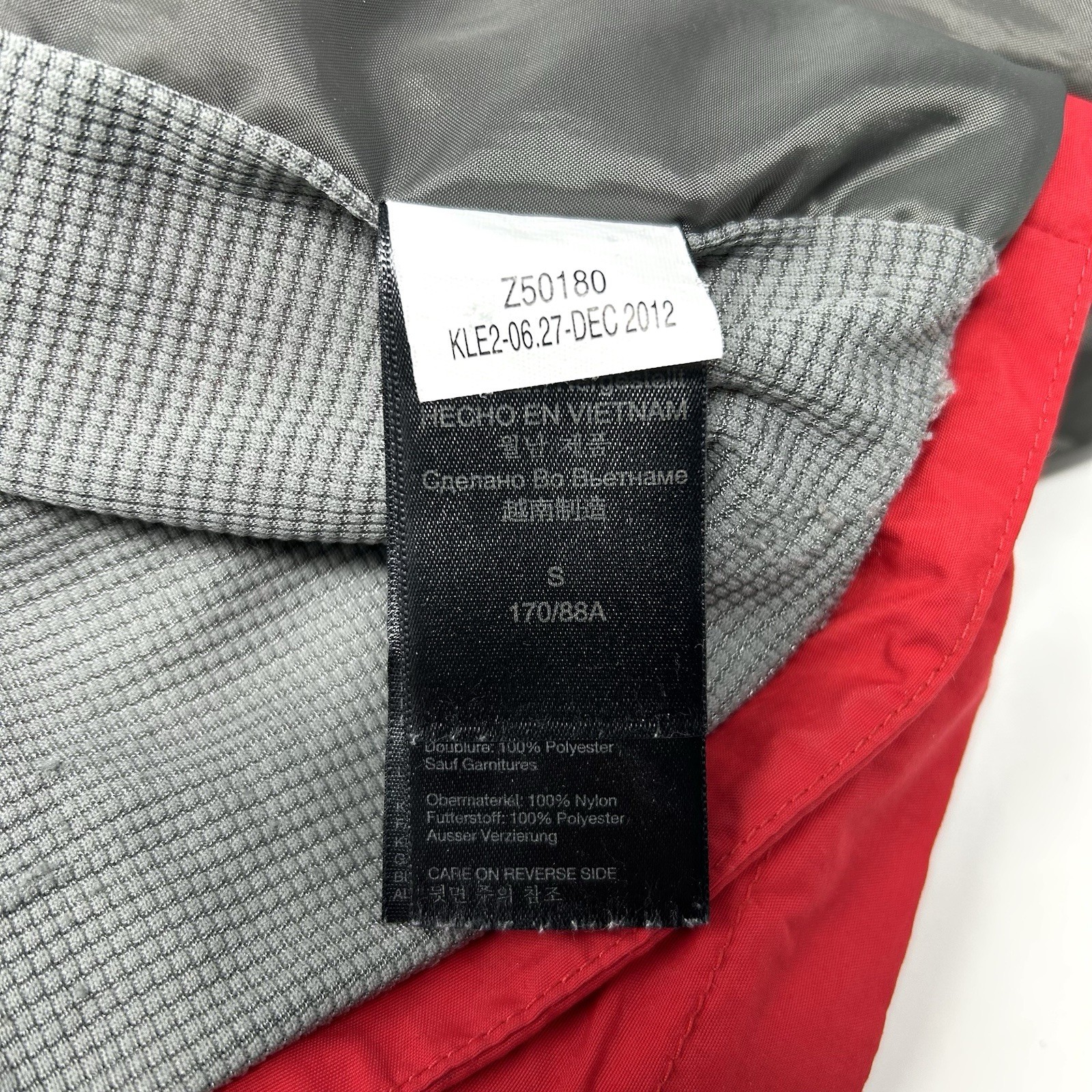 Marmot Full Zip Hooded Windbreaker Rain Jacket Shell S Red CC 440 Embroidered