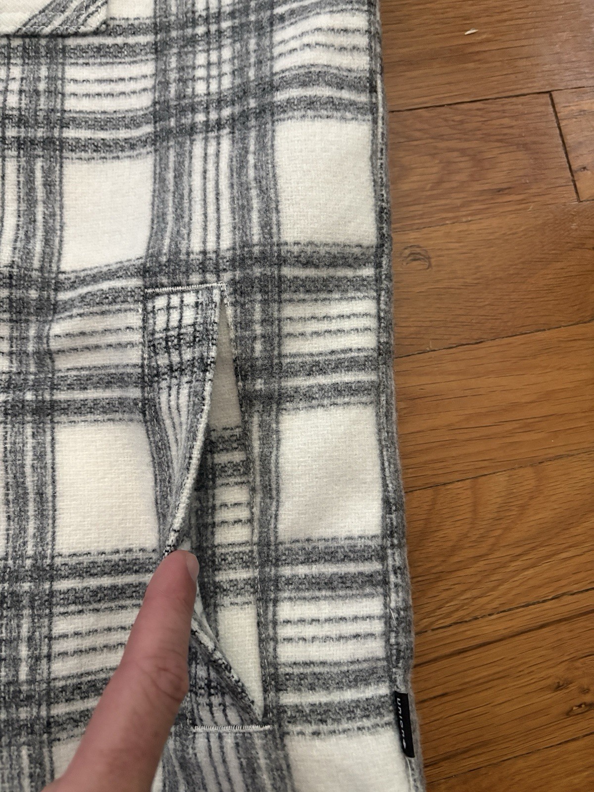 Union Flannel – Men’s Large, White/Grey