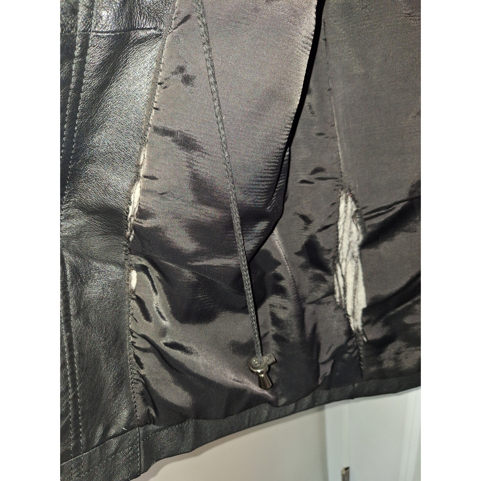 Wilsons The Leather Experts Black Leather Coat Mens Medium blemishes in picture