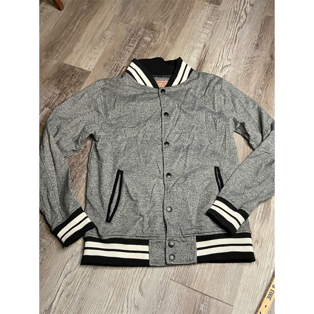 Brooklyn Cloth Unisex Adults’s Varsity Baseball Jacket Gray Medium Snap Front