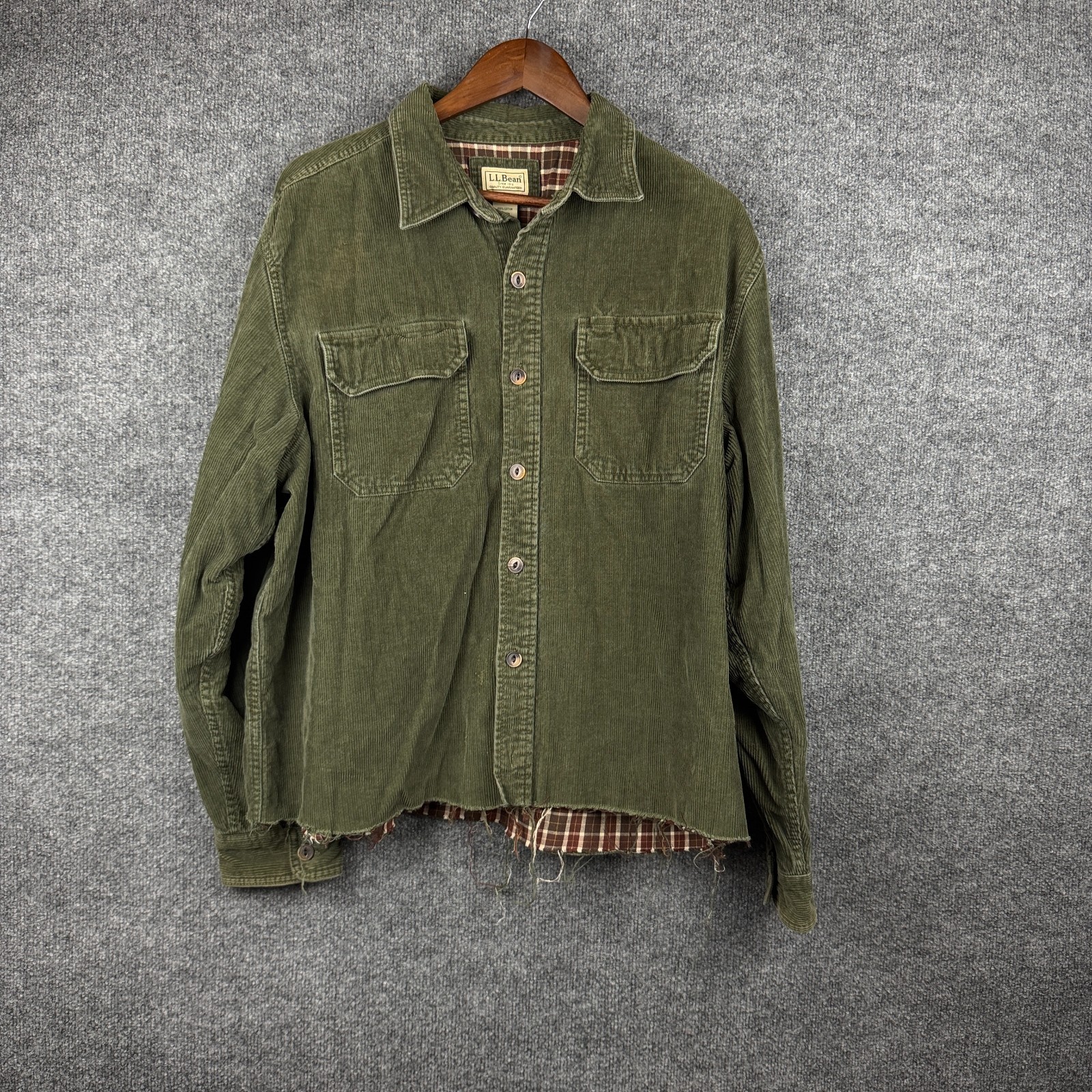 LL Bean Mens Corduroy Shirt Jacket Flannel Lined Green Distressed Crop Hem Large