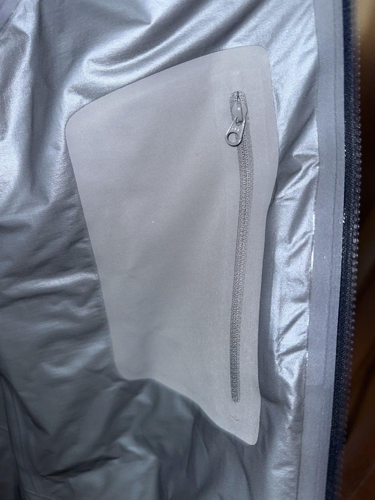 Arcteryx Men’s Beta GORETEX Jacket Navy Large