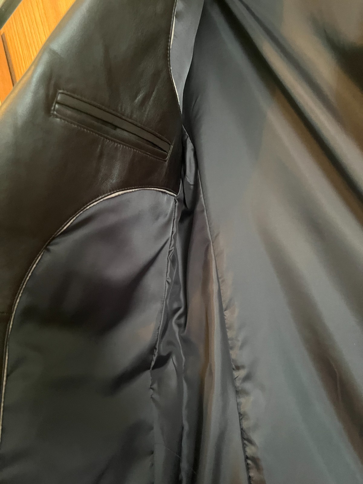 NWT Banana Republic Men’s Brown Leather Blazer Two-Button Closure Size M