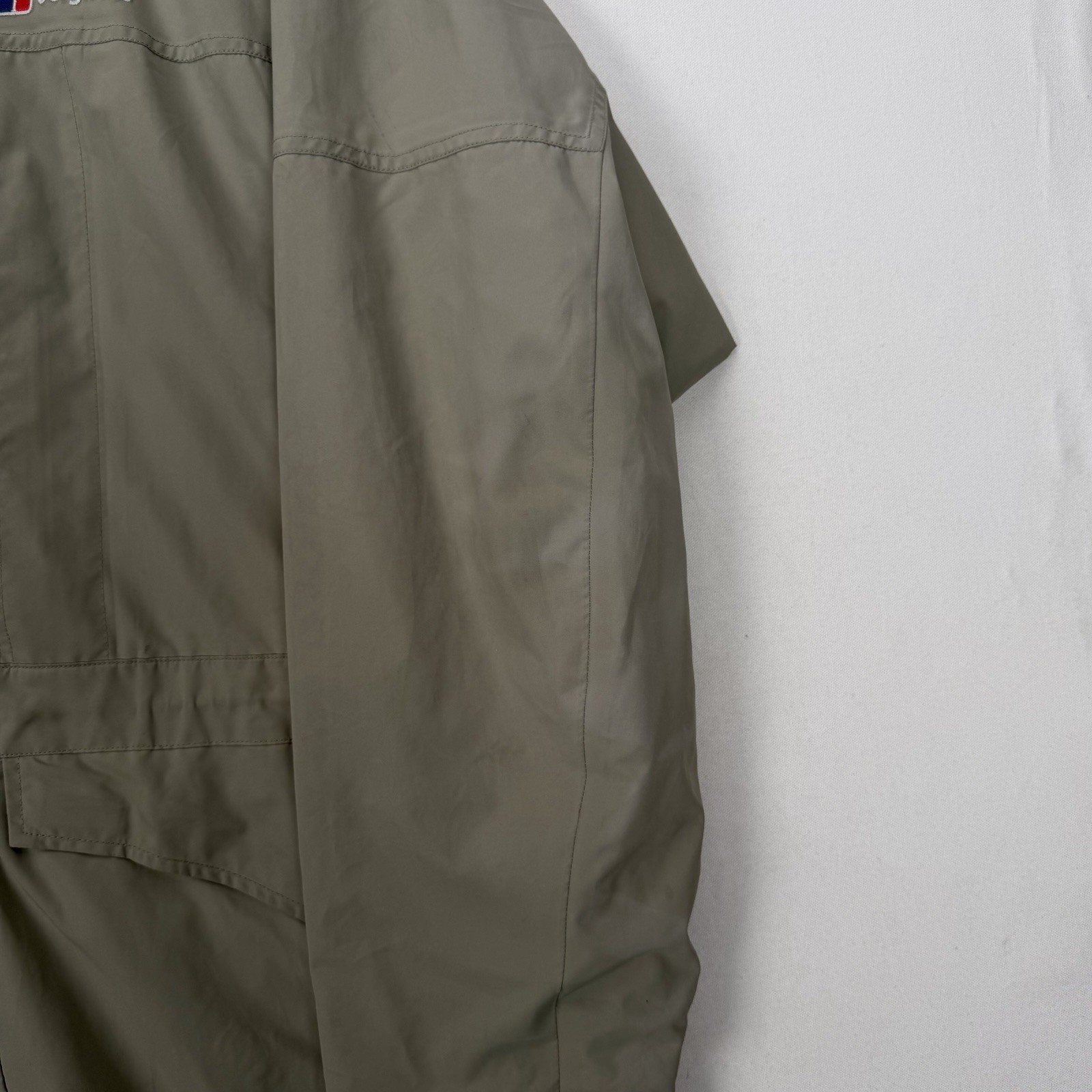 Berghaus Jacket Waterproof Coat Mountain Workwear Field Walking Hooded Large