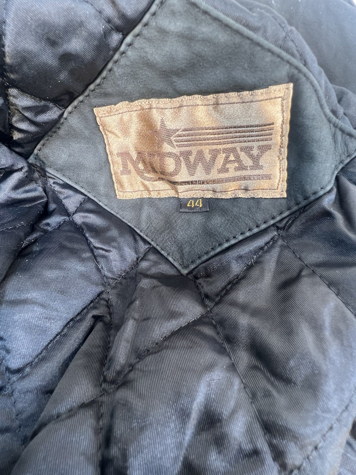 vtg MIDWAY Matte Finish Leather Bomber Jacket Men 44 /XL Black Flight Aviator