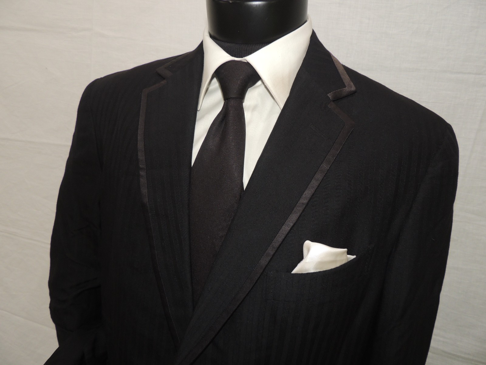 Ermenegildo Zegna Black Stripe Silk & Wool Formal Tuxedo Jacket Coat Size 44 R