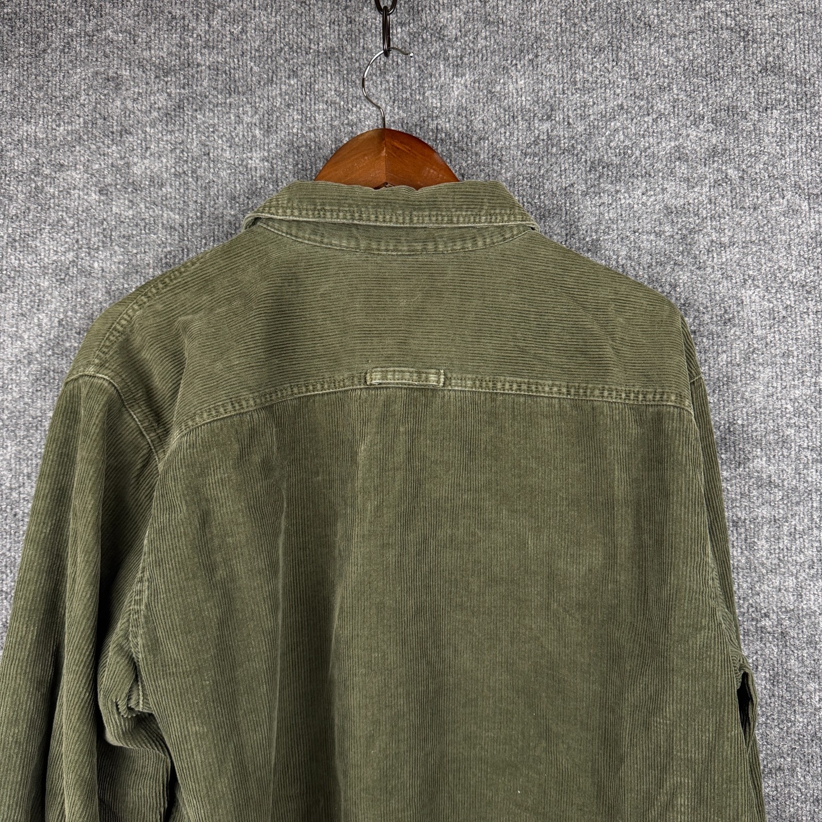 LL Bean Mens Corduroy Shirt Jacket Flannel Lined Green Distressed Crop Hem Large