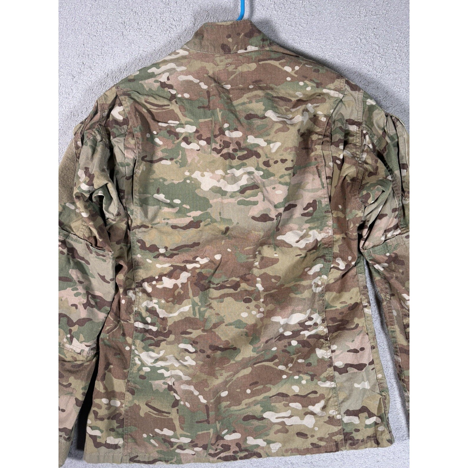 American Apparel US Army ACU Multicam OCP Flame Resistant Coat Medium X-Long