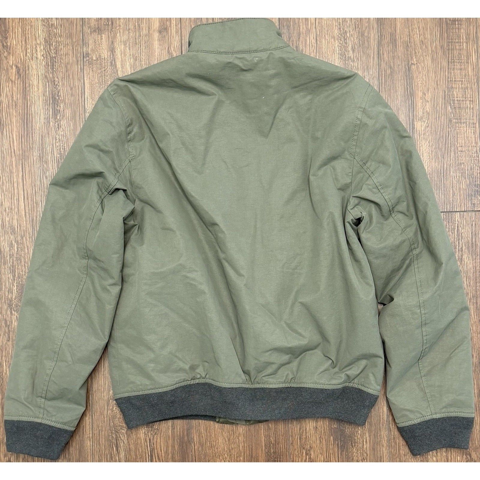 Banana Republic Men’s Olive Bomber Jacket Size M Zip Button Pockets Short Solid