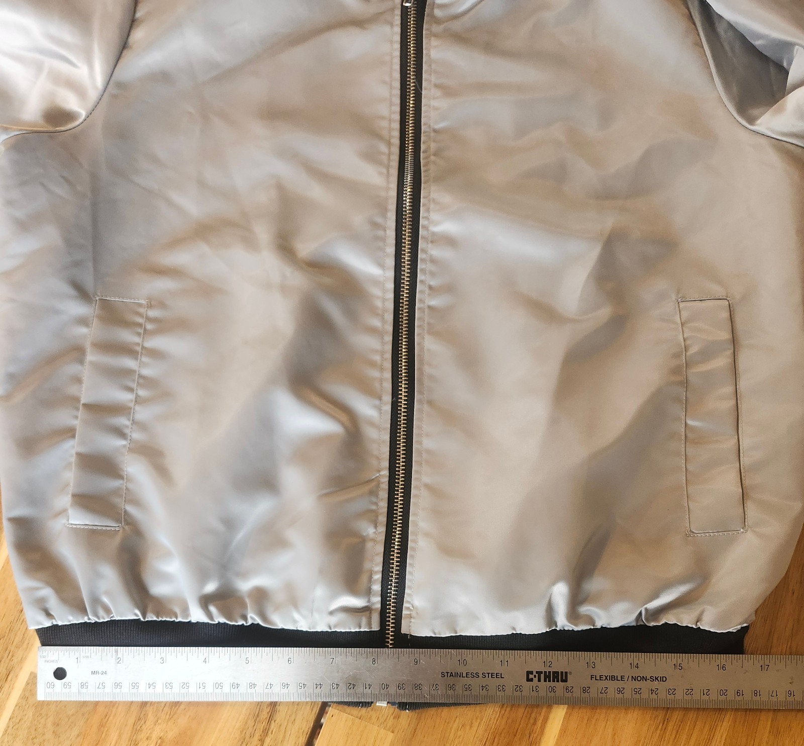 Zeagoo Men’s Gray Bomber Jacket Full Zip Zipper Accent Band Collar Size M