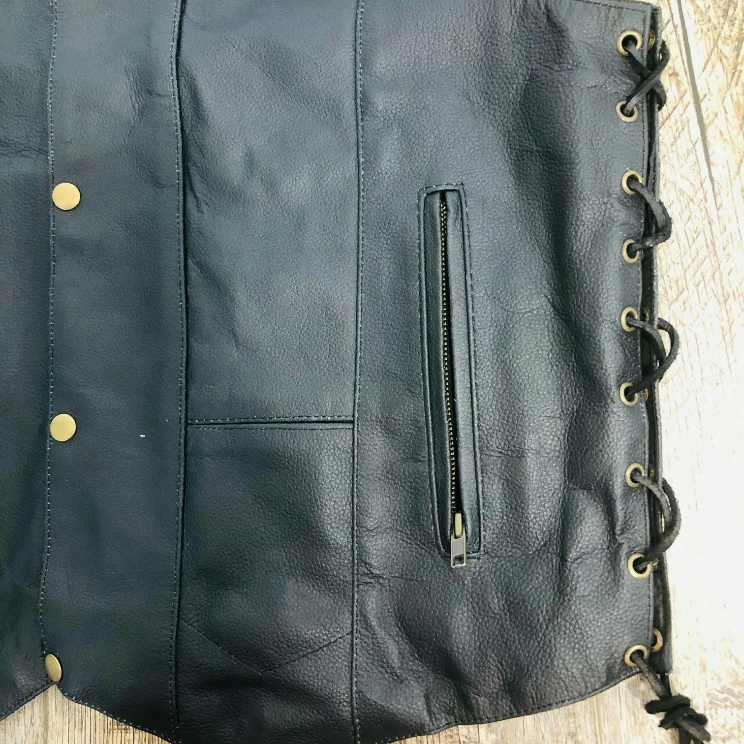 Mens Black Genuine Leather Motorcycle Vest XL Lace Up Sides Bikercore Concealed