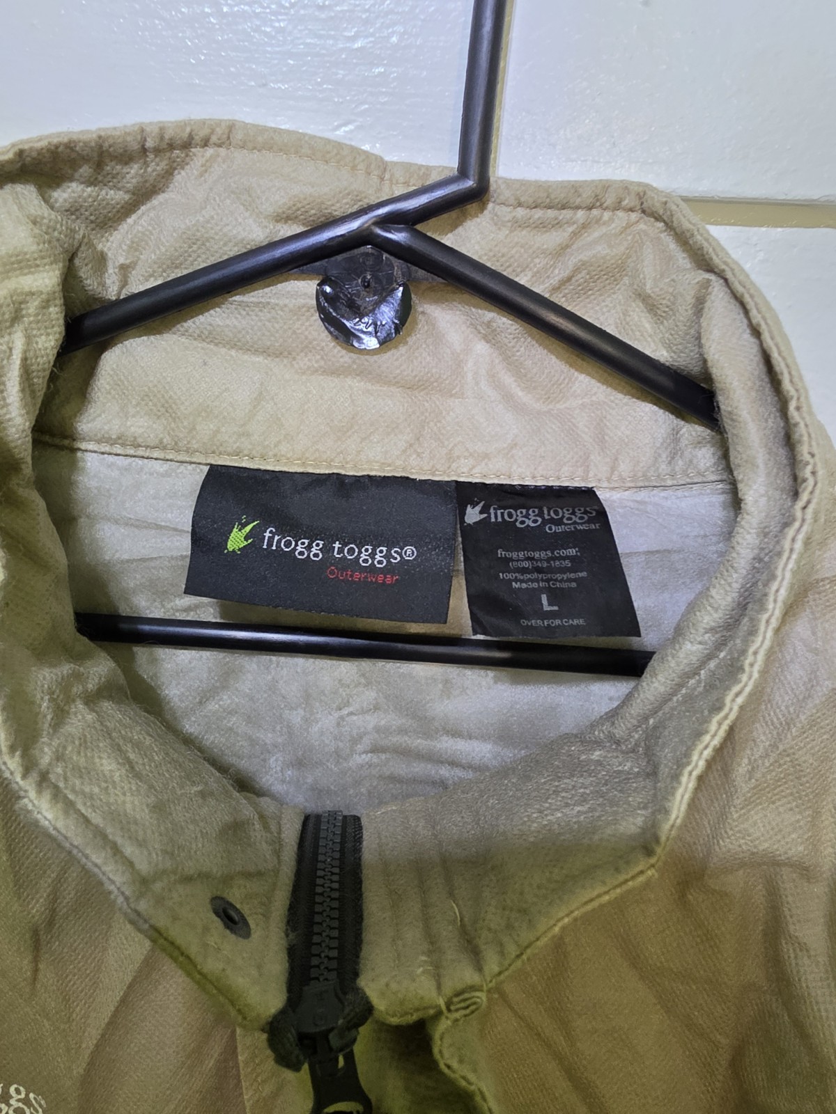 Frogg Toggs Polypropylene Rain Jacket Tan Full Zip Snap Removable Hood Size L