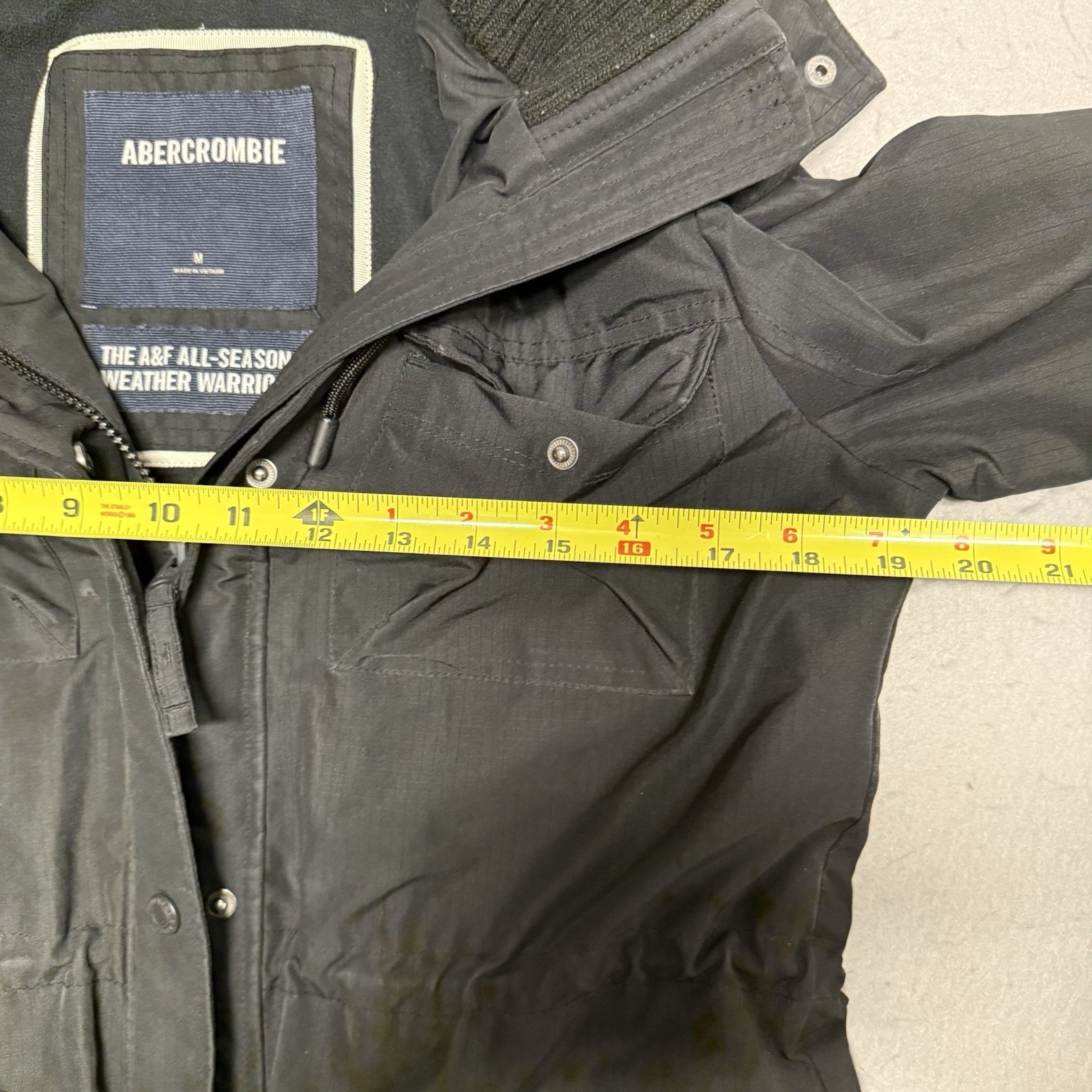 Abercrombie & Fitch Mens All‑Season Weather Warrior Jacket Black Y2K Size M