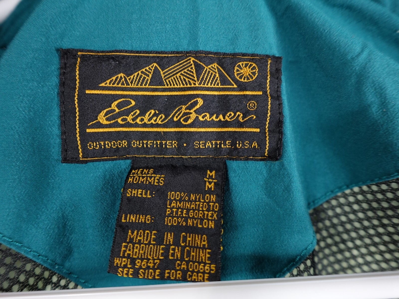 Eddie Bauer Anorak Mens Coat Size Medium Solid Green 100% Nylon Pockets Lined