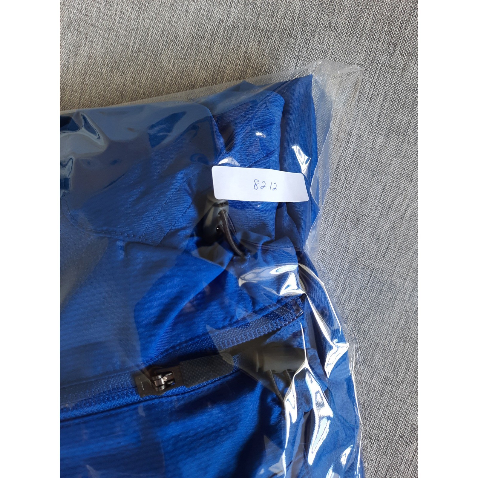 Nike Men Small Two-tone Performance Logo Drawstring Hoodie Blue/Black Winbreaker