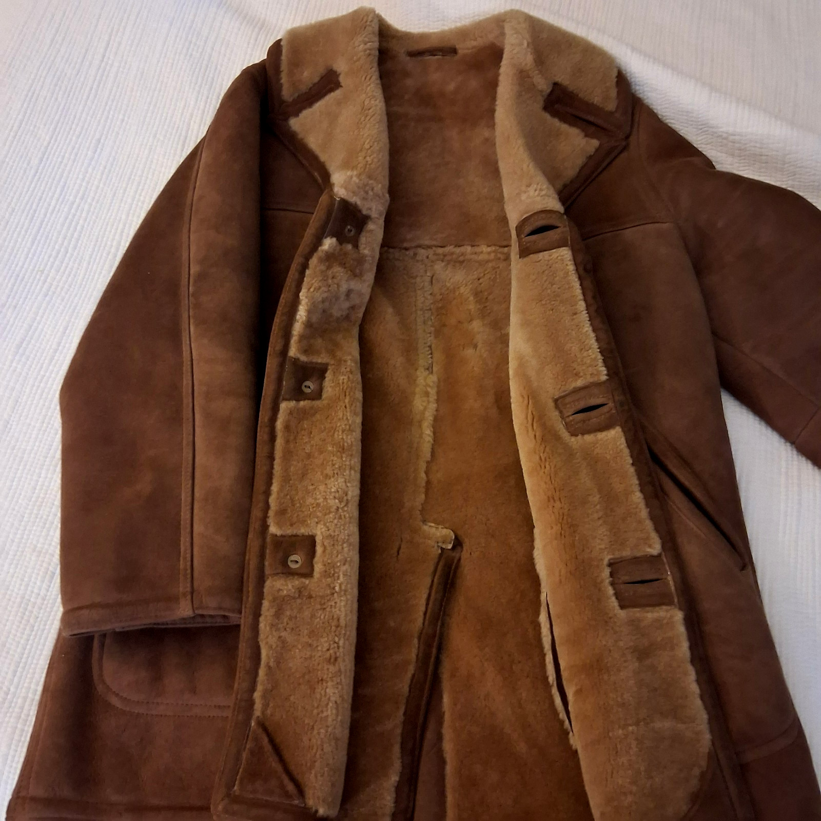 Vintage heavy brown shearling sheepskin rancher coat patch pockets 3 buttons L